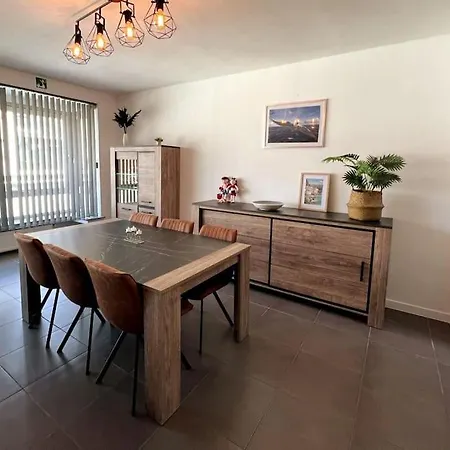 Bright, Spacious Nearby * Ostende