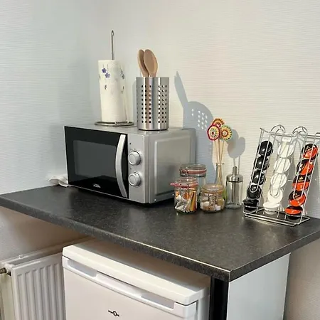 Apartment Bright, Spacious Nearby