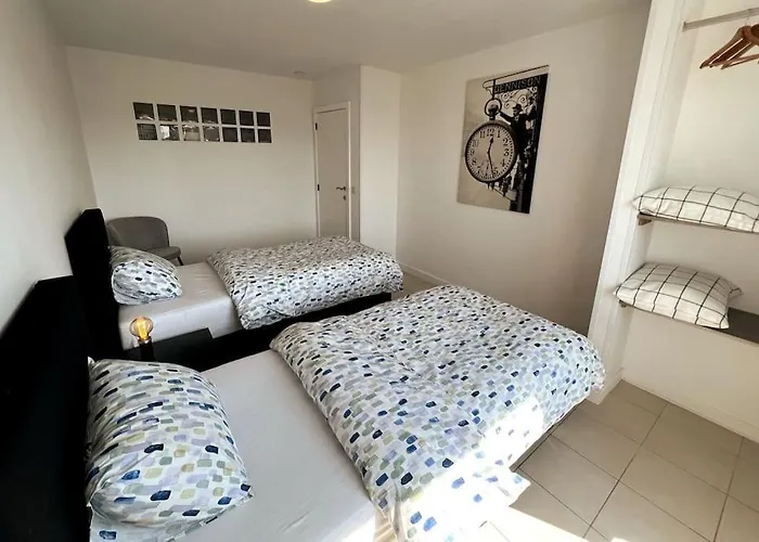 Bright, Spacious Nearby